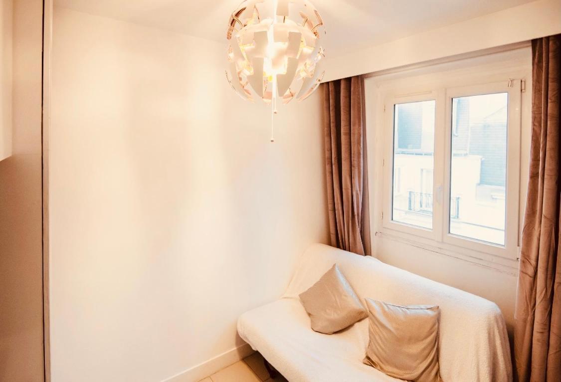 Fully Equipped Studio In The Heart Of Paris - Area Champs Elysees エクステリア 写真